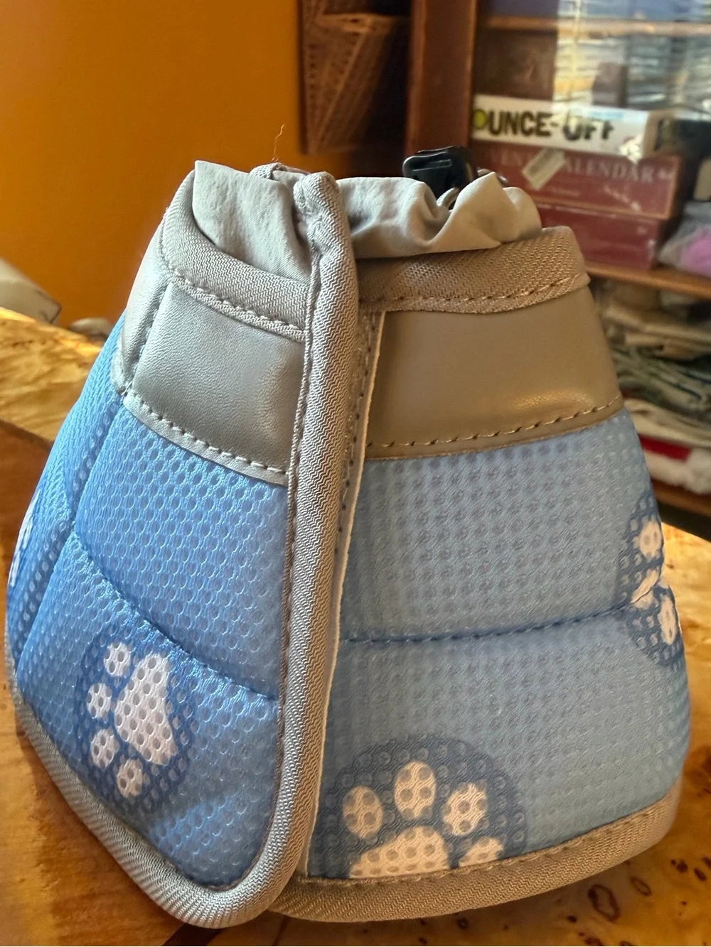 🐈🐩 Blue Paw-Print Soft Pet Recovery Collar for Cats or Dog Size S